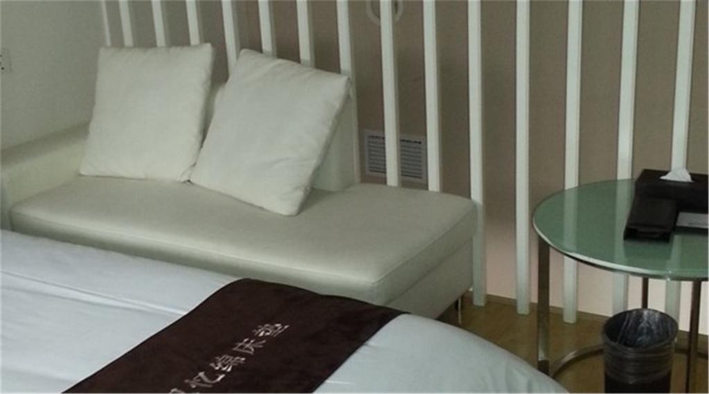 Ji Hotel Jing'An Temple Shanghaj Zewnętrze zdjęcie