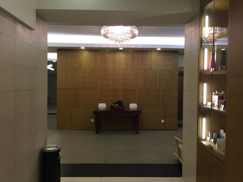 Ji Hotel Jing'An Temple Shanghaj Zewnętrze zdjęcie